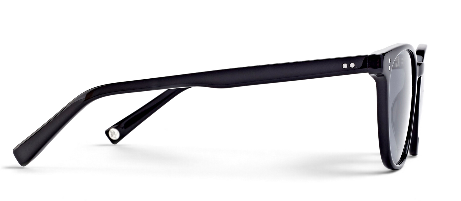 lavunett Quincy round sunglasses in black acetate with polarised lenses, view 3