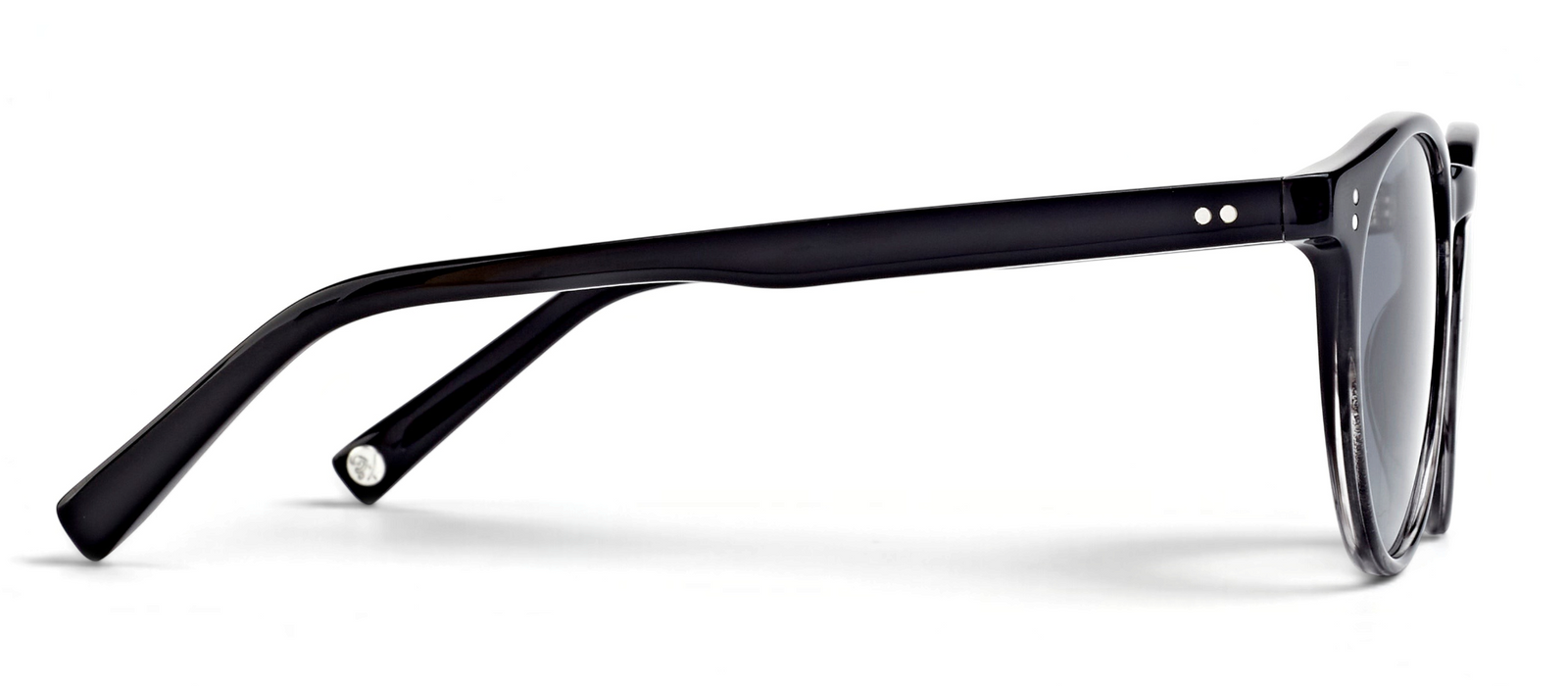 lavunett Furvus round sunglasses in black acetate with polarised lenses, view 3