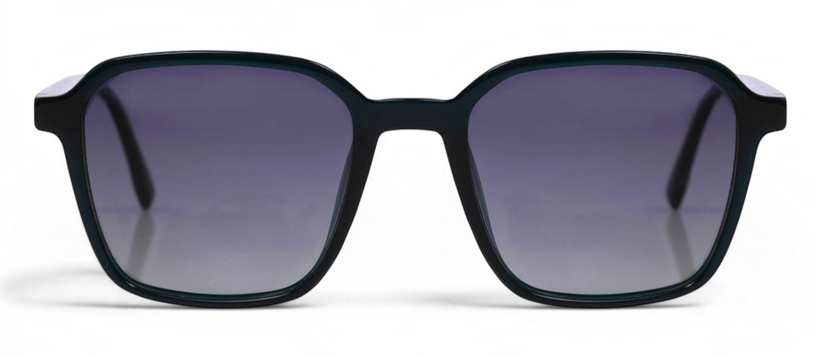lavunett Sophie square sunglasses in black acetate with polarised lenses