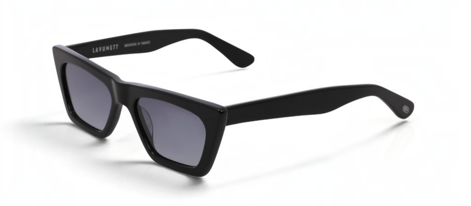 lavunett Dolce cat-eye sunglasses in black acetate with polarised lenses, view 2