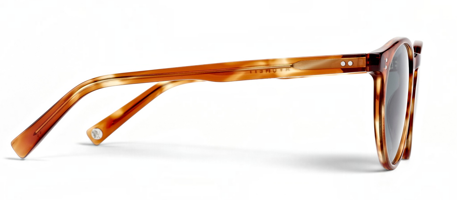 lavunett Amico round sunglasses in tortoiseshell acetate with polarised lenses, view 3