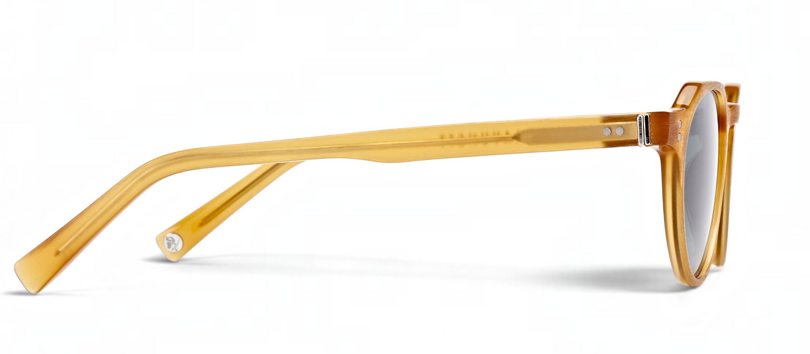 lavunett Yionas round sunglasses in coloured acetate with polarised lenses, view 3